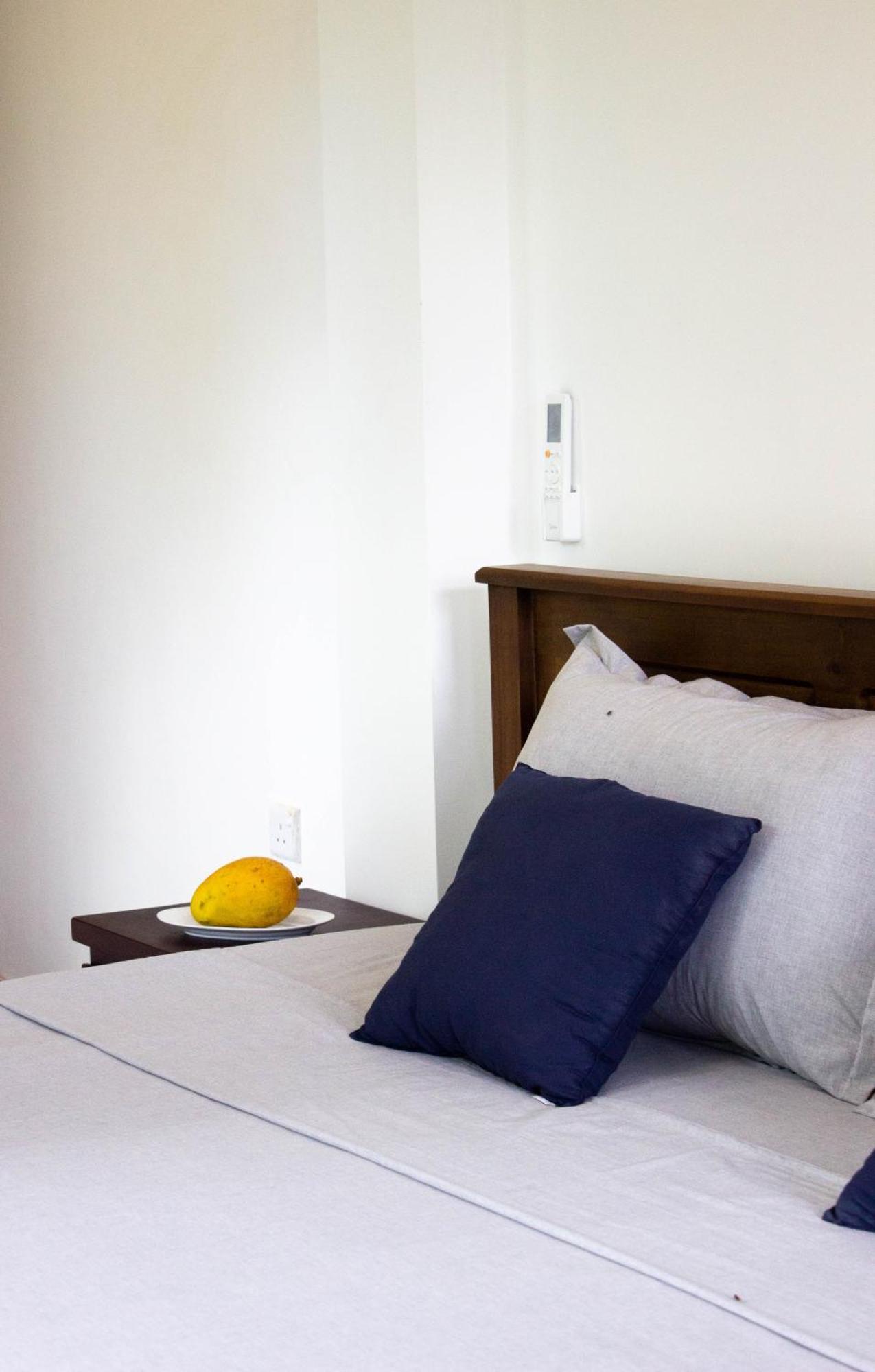Uralsurf House Hotel Уелигама Екстериор снимка