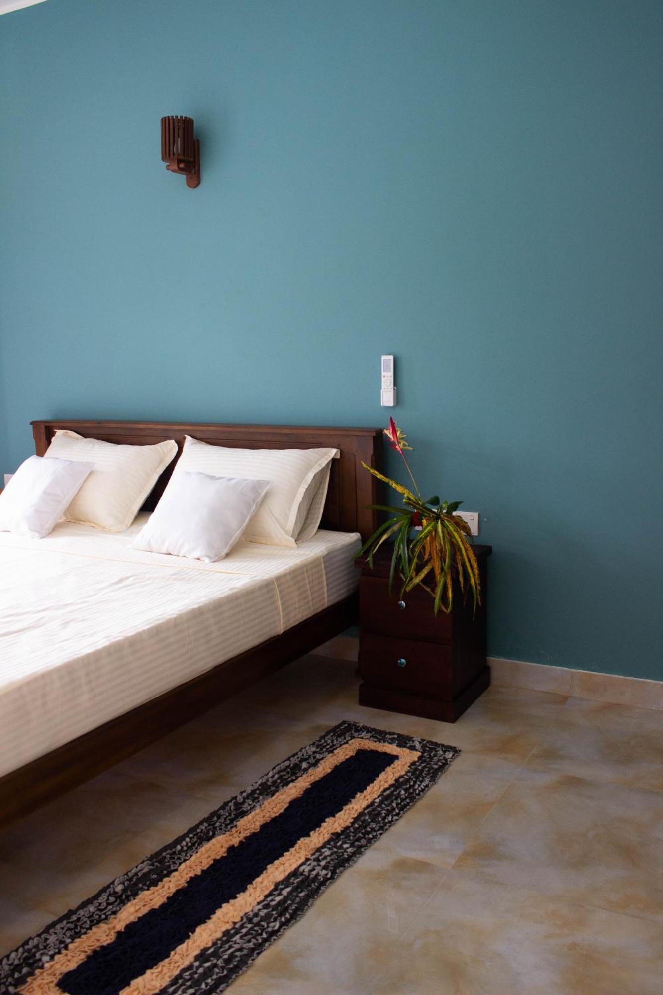 Uralsurf House Hotel Уелигама Екстериор снимка